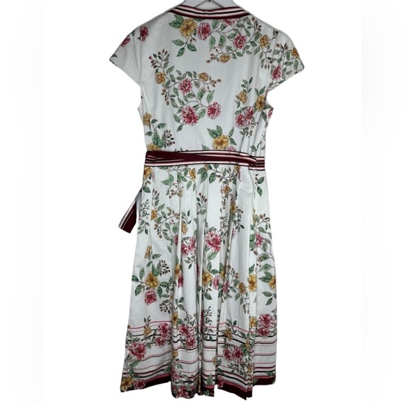 Anthropologie Gal Meets Glam Teresa Floral Wrap Dress Size 6
Tradwife - Picture 5 of 16